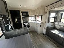 2024 KEYSTONE COUGAR 24SABWE, COUPLES UNIT - Photo 11