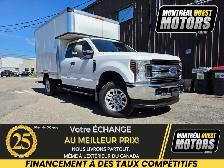 2018 Ford Super Duty F-350 SRW XLT / 4X4 / CUBE TRUCK / gas & pr