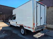 2018 Ford Super Duty F-350 SRW XLT / 4X4 / CUBE TRUCK / gas & pr - Photo 5