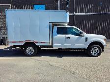 2018 Ford Super Duty F-350 SRW XLT / 4X4 / CUBE TRUCK / gas & pr - Photo 8