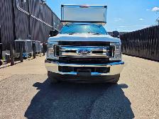 2018 Ford Super Duty F-350 SRW XLT / 4X4 / CUBE TRUCK / gas & pr - Photo 10