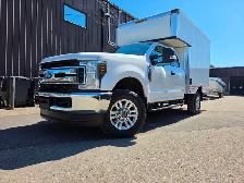 2018 Ford Super Duty F-350 SRW XLT / 4X4 / CUBE TRUCK / gas & pr - Photo 11