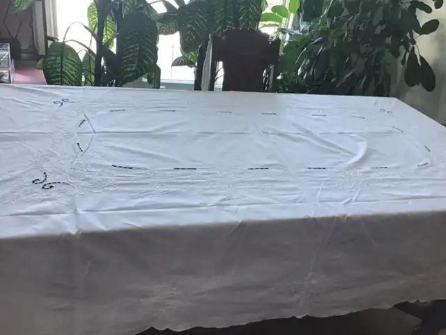 Embroidered Rectangular Tablecloth
