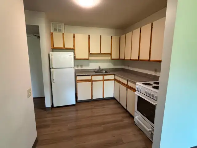 MAPLES – 2 bedroom – October 1