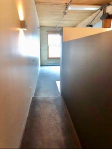 ✨&nbsp.NYC STYLE LOFT | EXCHANGE DISTRICT ✨ - Photo 11