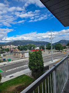 SPACIOUS – RENOVATED – PET FRIENDLY