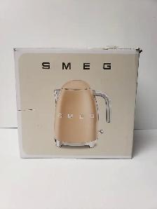 (9925526) SMEG KLF03CHMUS Kettle