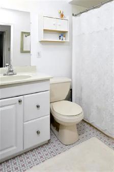 2 Bedroom Apartment in Ottawa West for November - Photo 8