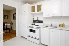 1 Bedroom Apartment in Ottawa West for October - Photo 6