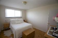 1 Bedroom Apartment in Ottawa West for October or November - Photo 5