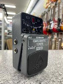 Behringer TU300 Tuning Pedal - Photo 2