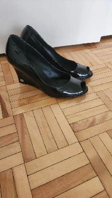 clothing - Photo 5