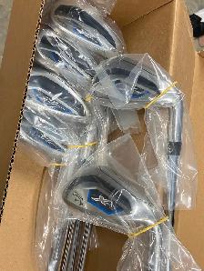 Callaway X 18 irons mens RH Regular Flex Full set. - Photo 3