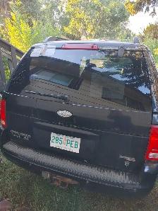 Ford Explorer - Photo 4
