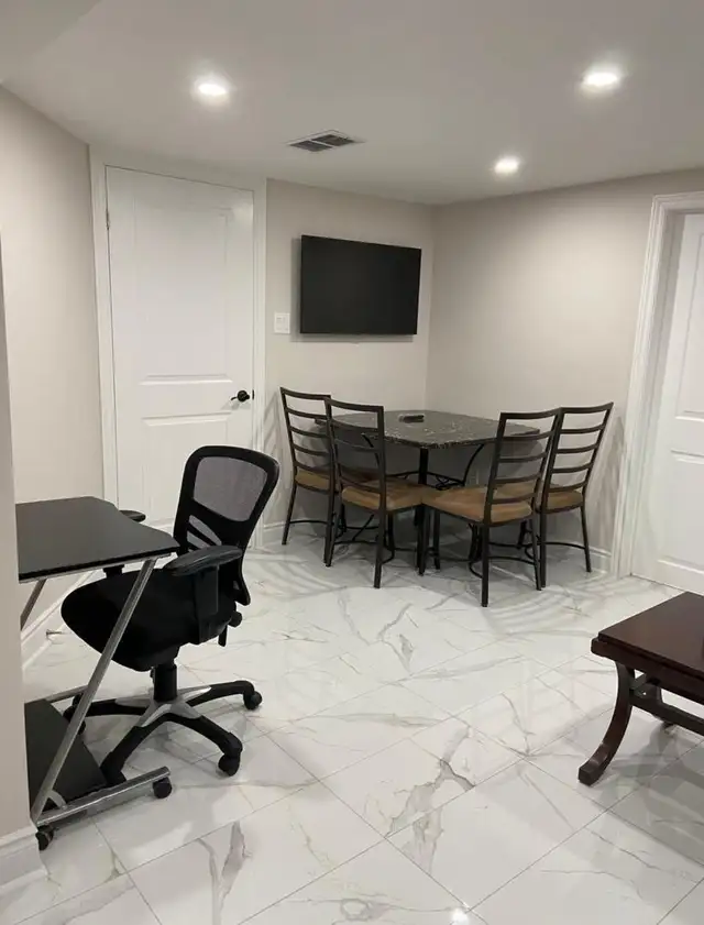 1 Bed 1 Bath Apartment