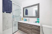 Spacious room with private wash room Near Brock University - Photo 5