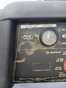 Lincoln 250 generator welder $5500 has low hours - Photo 4