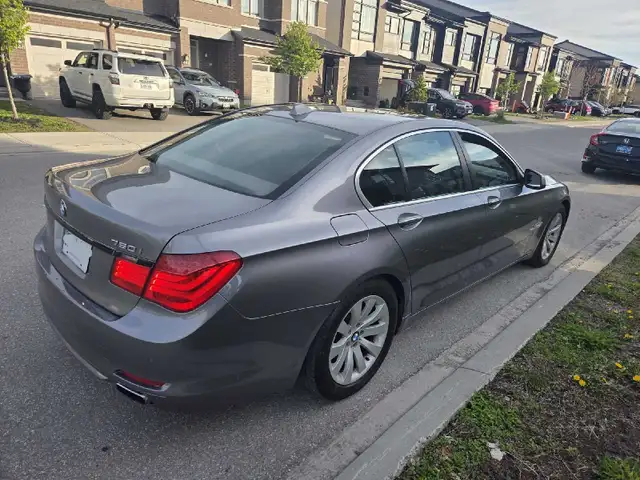 2011 BMW 750i xDrive V8 Twin Turbo - READ BIO !