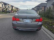 2011 BMW 750i xDrive V8 Twin Turbo - READ BIO ! - Photo 2