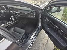 2011 BMW 750i xDrive V8 Twin Turbo - READ BIO ! - Photo 6