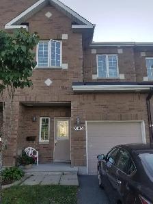 Beautiful 3 bedroom 3 Bath Townhouse in Pineview