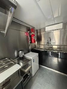 Food concession trailer turn key - Photo 3