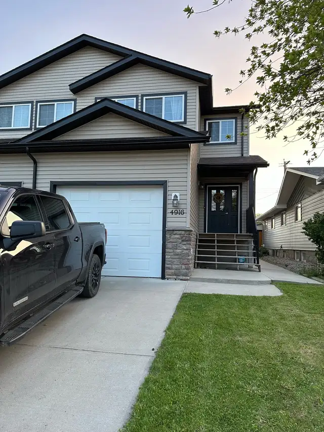 Duplex Half for Rent