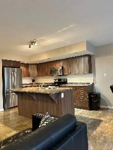Duplex Half for Rent - Photo 2