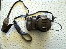 Panasonic Lumix DMC-FZ100 Camera With Case & Accessories - Photo 3