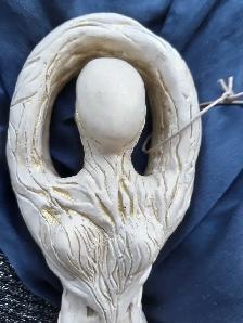 BEAUTIFUL ICONIC PAIR of early 2000s Ceramic Goddess Statues! - Photo 4
