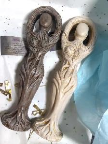 BEAUTIFUL ICONIC PAIR of early 2000s Ceramic Goddess Statues! - Photo 7