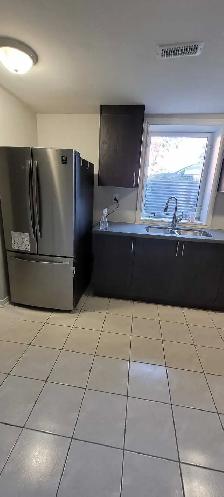 1 bedroom basement, Sheridan, Oct 1 - Photo 5
