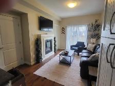 Fully Furnished 2 Bed   Den, 2 Bath townhouse - Photo 2
