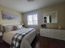 Fully Furnished 2 Bed   Den, 2 Bath townhouse - Photo 9