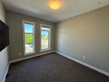 3 Bed 3.5 Bath Townhouse For Rent In South Pointe - Photo 16