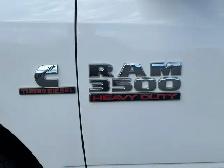 2016 Ram 3500 SLT 4WD 6.7L CUMMINS DIESEL-CREW CAB SHORT BOX - Photo 18