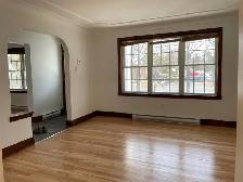 Grand bungalow à louer/Large bungalow for rent - Photo 2