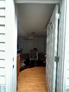 Bedroom for Rent in Coquitlam - Photo 3