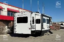 2026 VENTURE RV SPORTTREK 303VIK - Photo 3