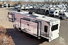2026 VENTURE RV SPORTTREK 303VIK - Photo 6