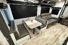 2026 VENTURE RV SPORTTREK 303VIK - Photo 11