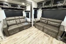 2026 VENTURE RV SPORTTREK 303VIK - Photo 15