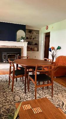 Mid century. TECK TEAK. Ensemble salle à manger. Oval Table oval