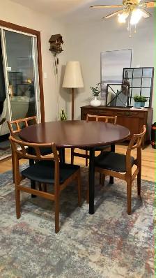 Mid century. Ensemble salle à manger. TEAK TECK chaises chairs /