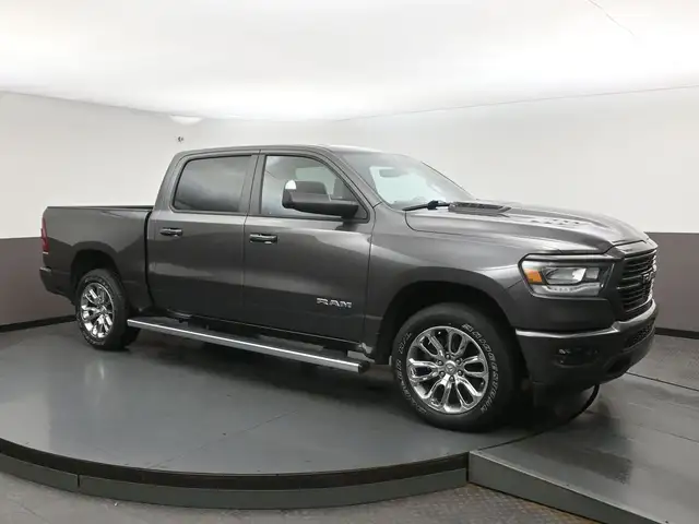 2024 Ram 1500 One Owner & Fully Certified Only 22K Laramie, 4