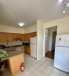 Rooms for Rent Near York University – Available October 1 - Photo 5