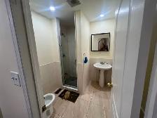 Rooms for Rent Near York University – Available October 1 - Photo 7