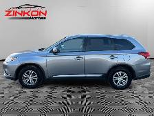 2018 Mitsubishi Outlander | CLEAN CARFAX | 3.0L V6 | 7 PASS - Photo 2