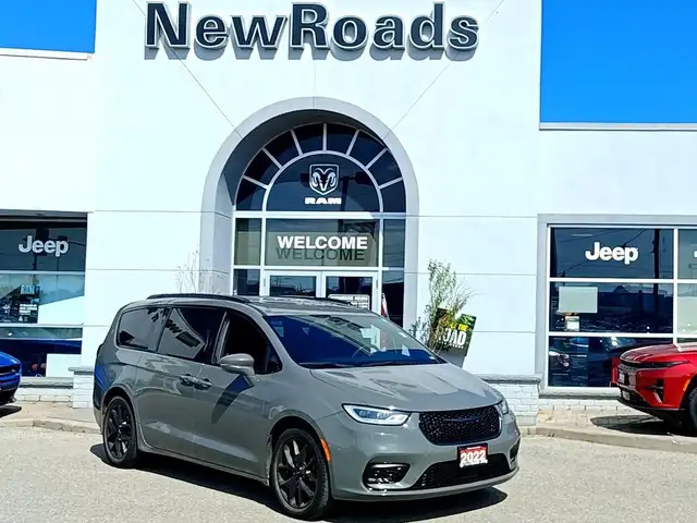 2022 Chrysler Pacifica Touring L