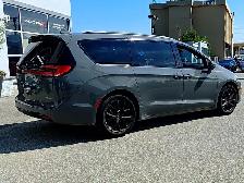 2022 Chrysler Pacifica Touring L - Photo 6